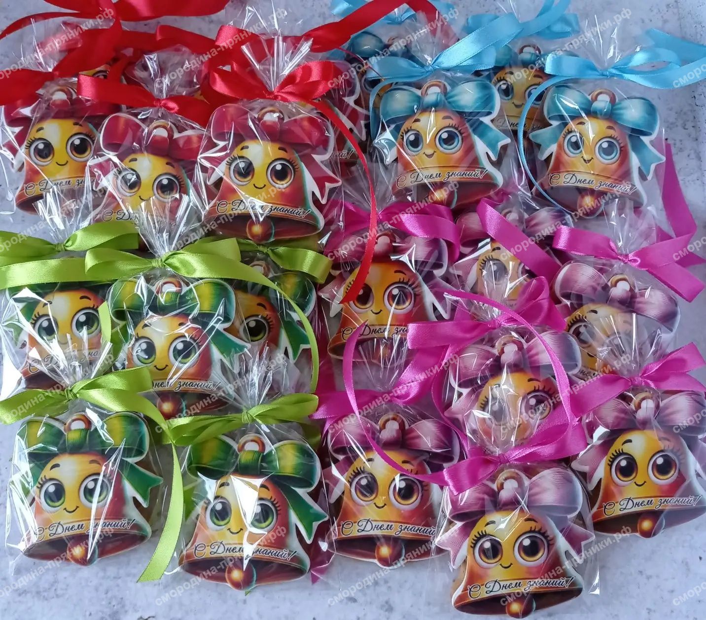 Милый колокольчик с глазками